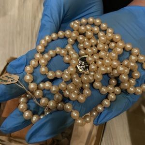 Vintage long prestige pearl necklace.